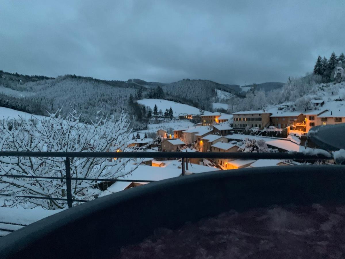 Domaine De La Rue De La Tour Bed & Breakfast Valsonne Bagian luar foto