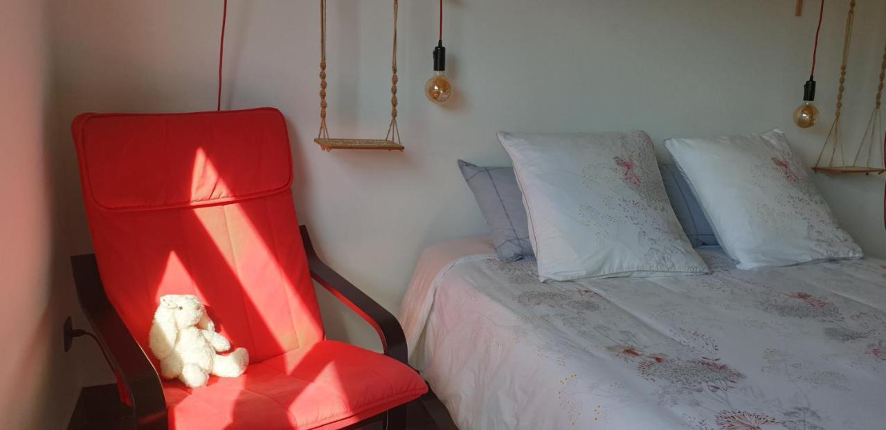 Domaine De La Rue De La Tour Bed & Breakfast Valsonne Bagian luar foto