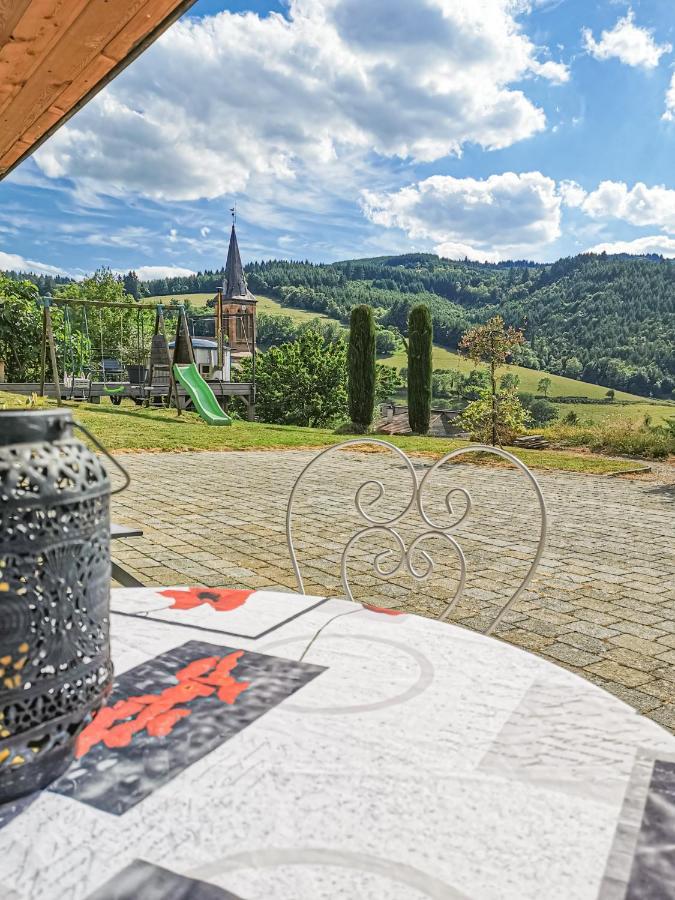 Domaine De La Rue De La Tour Bed & Breakfast Valsonne Bagian luar foto