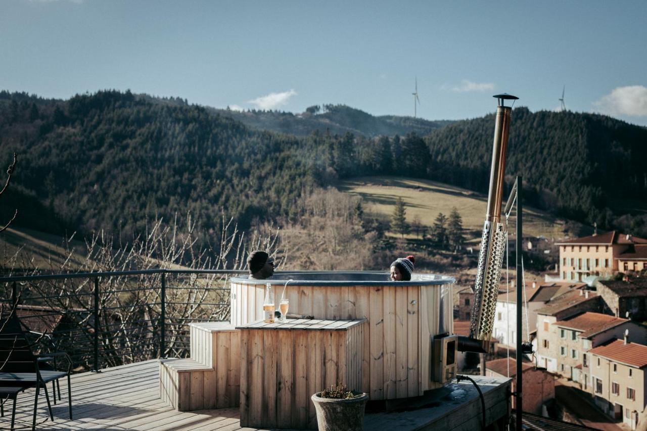 Domaine De La Rue De La Tour Bed & Breakfast Valsonne Bagian luar foto
